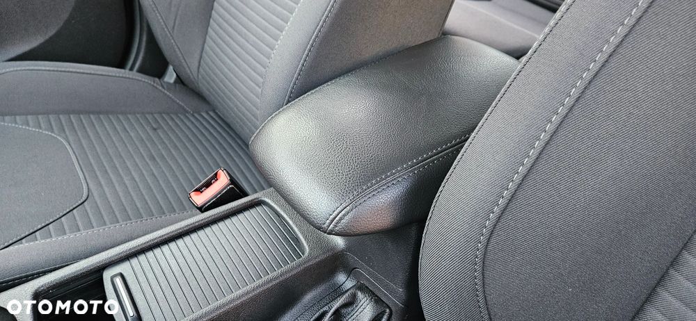 Ford Focus 1.0 EcoBoost Titanium - 32