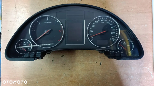 LICZNIK ZEGARY AUDI A8 D2 Diesel