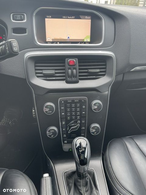 Volvo V40 ver-d3-geartronic-rdesign - 6
