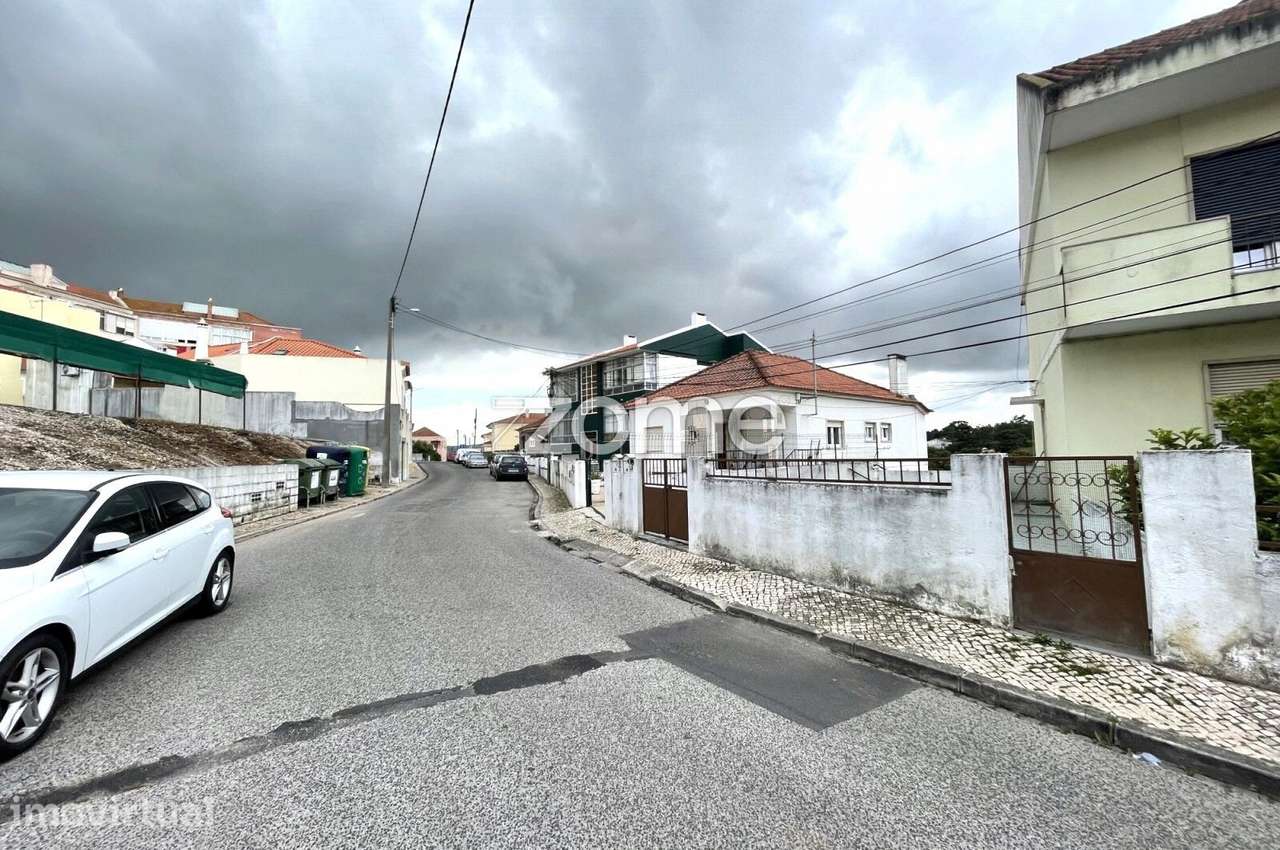 Investimento | T2 em Moradia com Arrendamento Vitalício | Loures - Grande imagem: 3/9