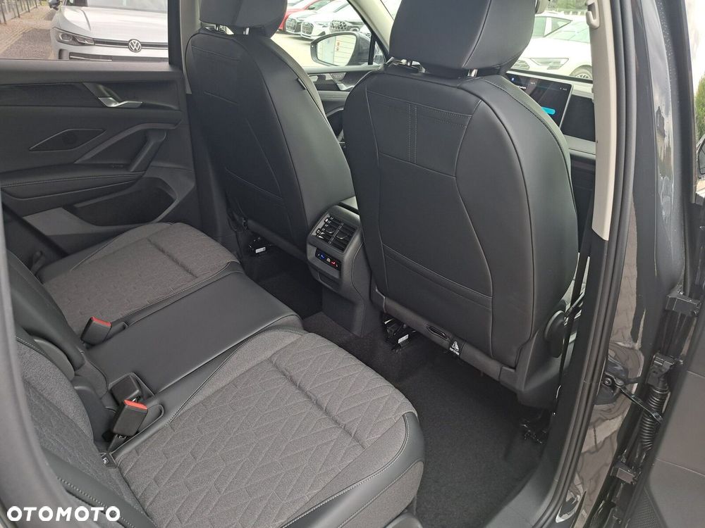 Volkswagen Tiguan - 14