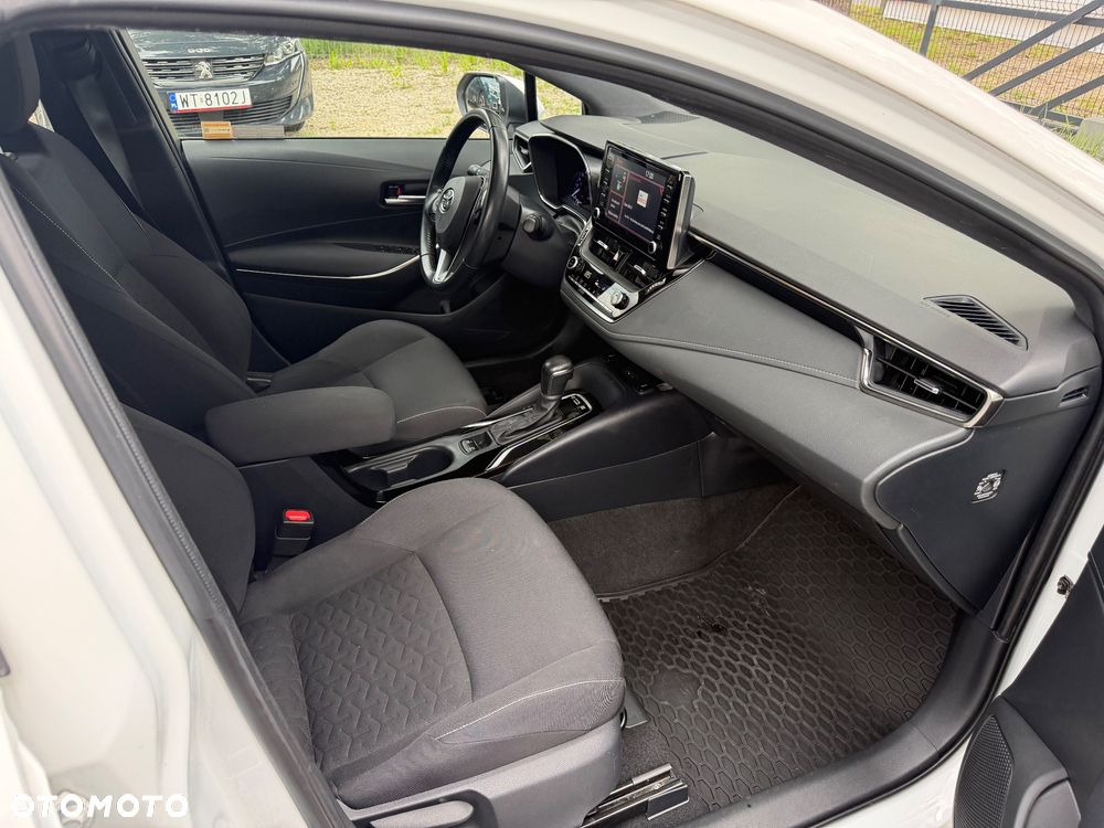 Toyota Corolla 1.8 Hybrid Comfort - 17