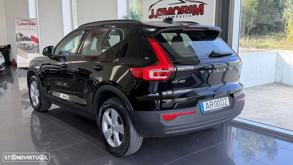 Volvo XC 40 1.5 T2 Momentum Core - 4