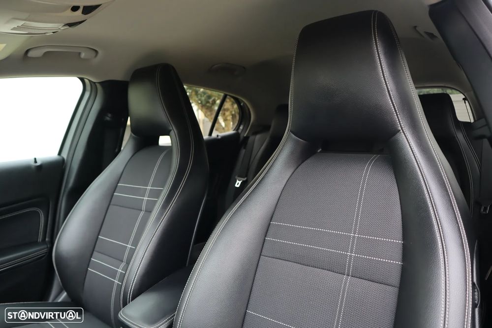 Mercedes-Benz GLA 180 d Urban - 17