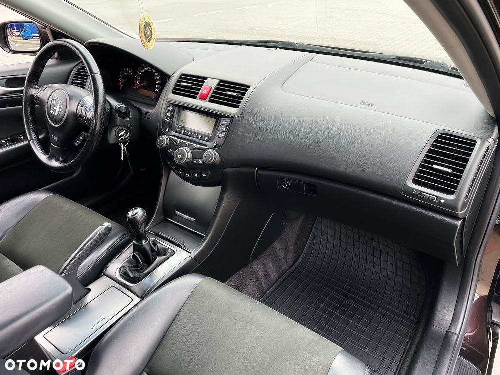 Honda Accord 2.0 i Sport - 17
