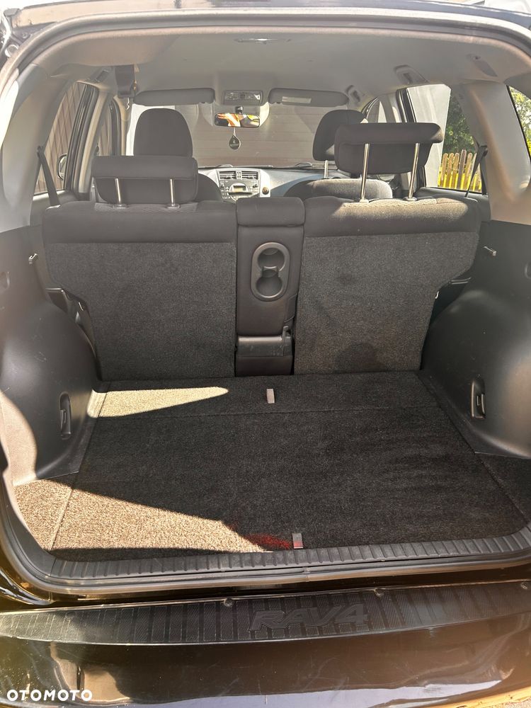 Toyota RAV4 - 17