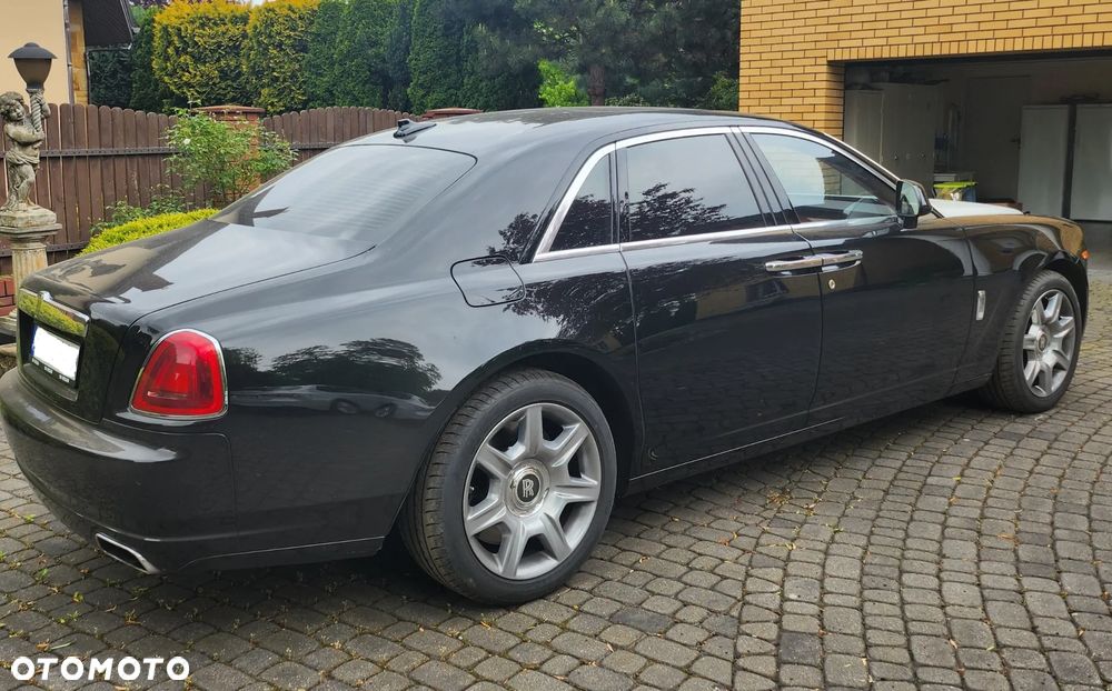 Rolls-Royce Ghost - 5