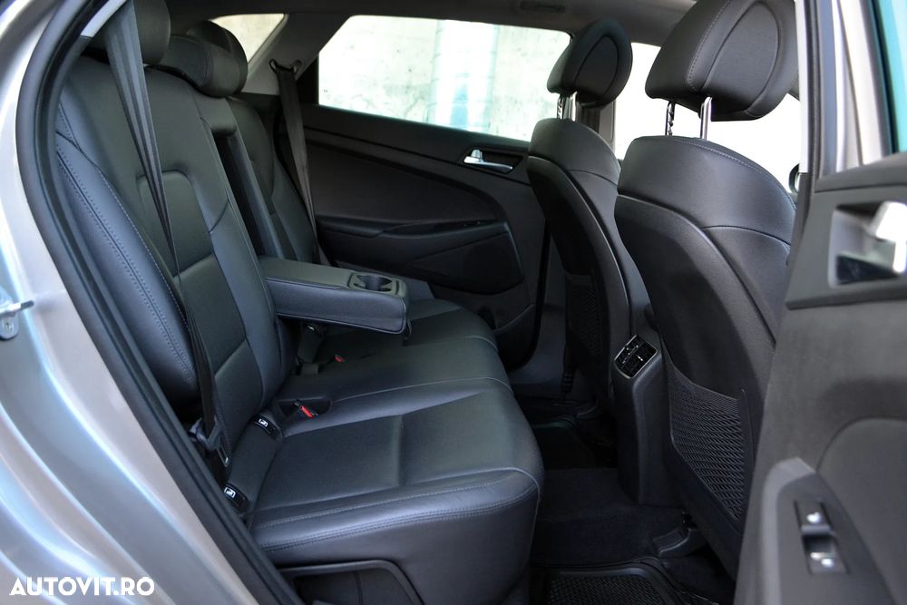Hyundai Tucson 2.0 CRDI 4WD 6AT Premium+ - 9