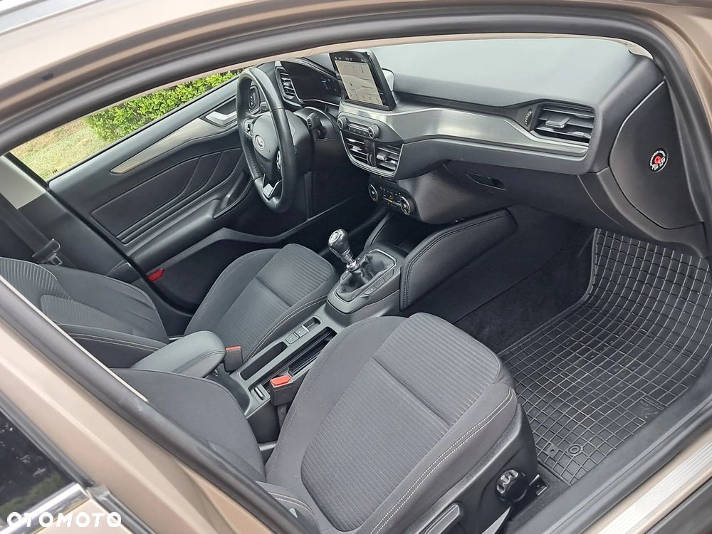 Ford Focus SW 1.5 EcoBlue S&S TITANIUM - 18