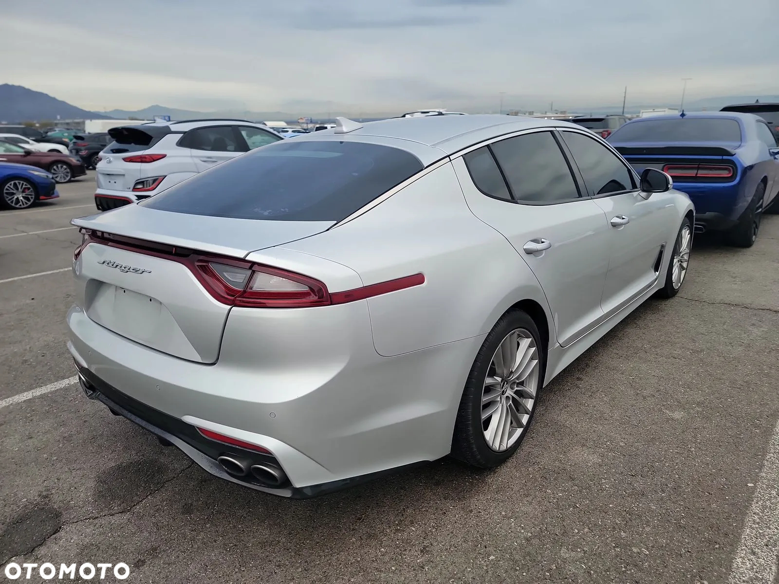 Kia Stinger 2.0 T-GDI L - 2