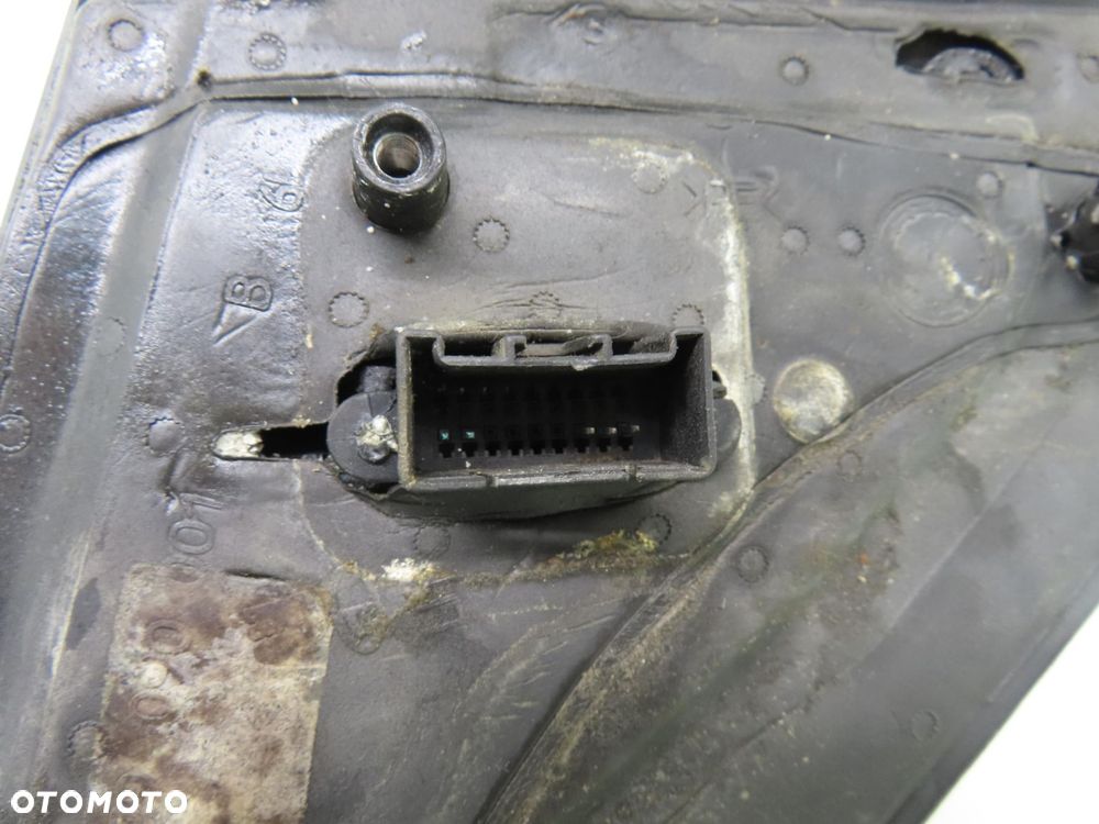 LUSTERKO PRAWE OPEL ASTRA III H Z157 5 PIN - 2