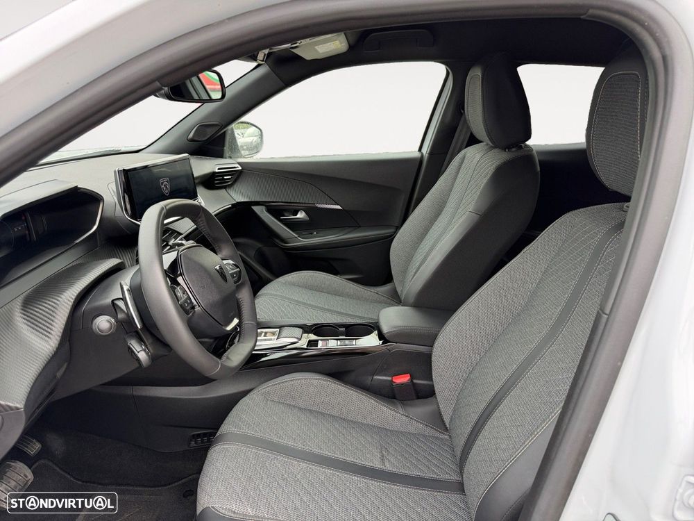 Peugeot 2008 - 9