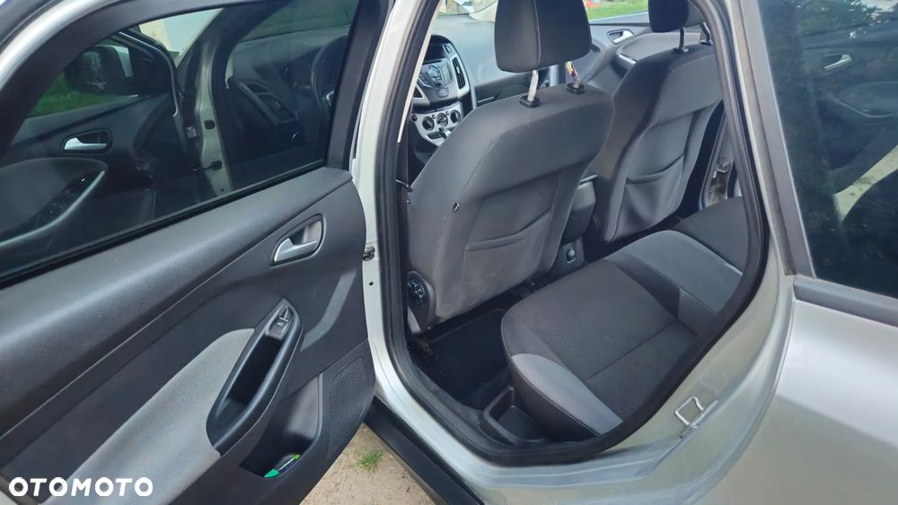 Ford Focus 1.6 TDCi Edition - 8