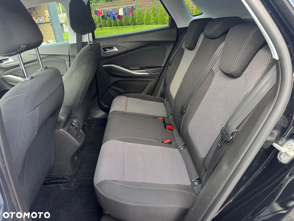 Opel Grandland X 1.2 T GPF Design Line S&S - 13
