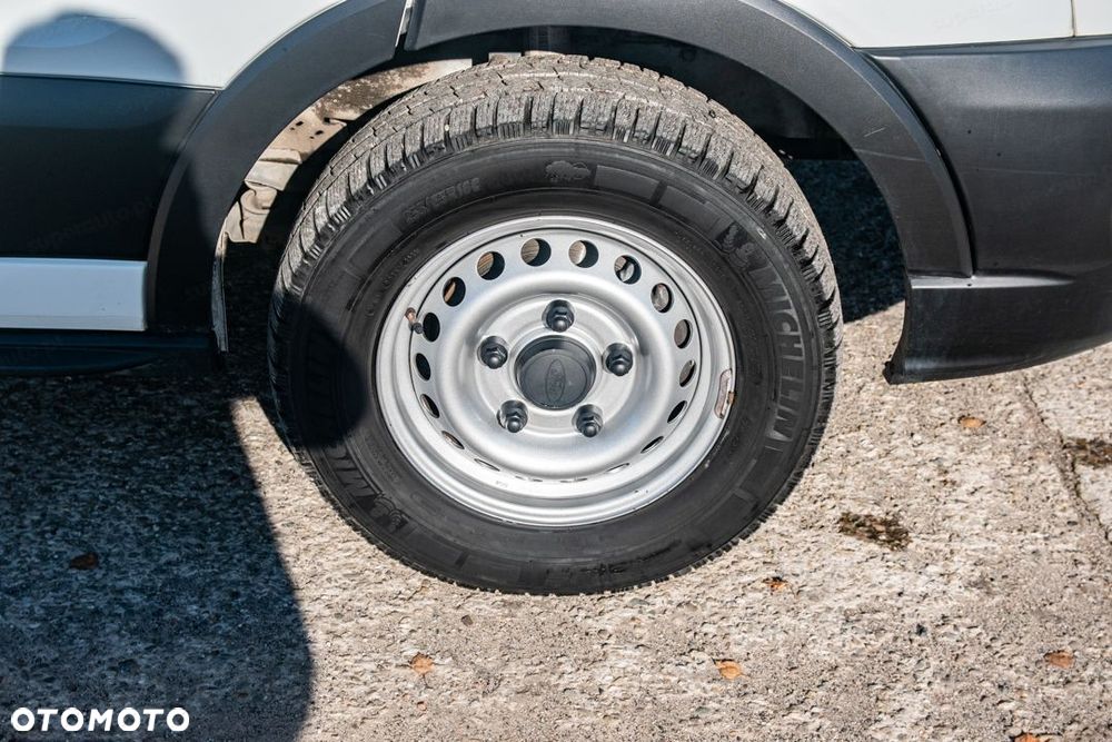 Ford Transit 350 L4H3 RWD Ambiente 2.0 130KM - 29