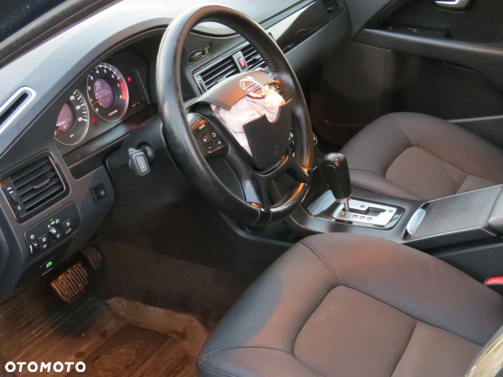 VOLVO V70 III 2010r ,3.2 BENZYNA + GAZ V6 238KM NA CZĘŚCI  SILNIK SKRZYNIALakier 614-46 - 8