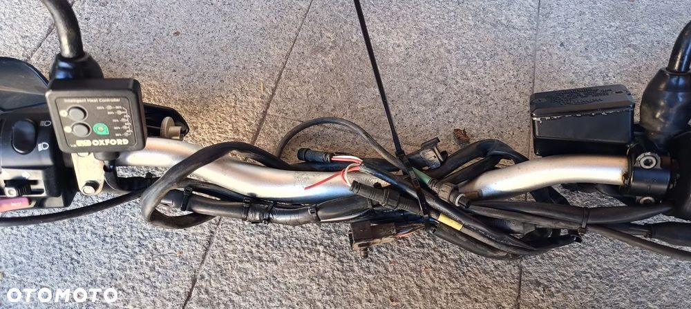 TRIUMPH TIGER 800XC KOŁO FELGA PRZÓD  KIEROWNICA HALOGENY CHŁODNICA SZYBA LICZNIK ZEGARY XRT - 19