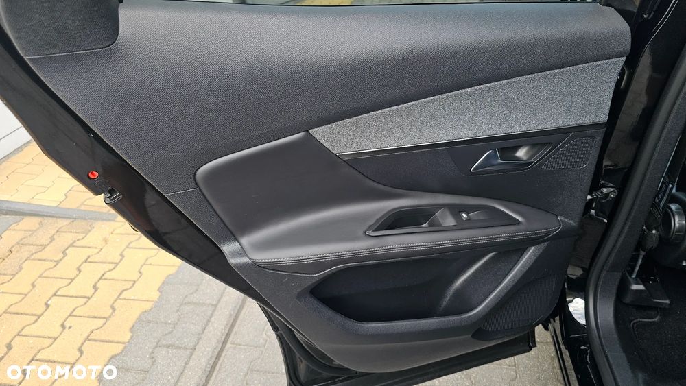 Peugeot 3008 BlueHDi 130 Stop & Start Allure Pack - 37