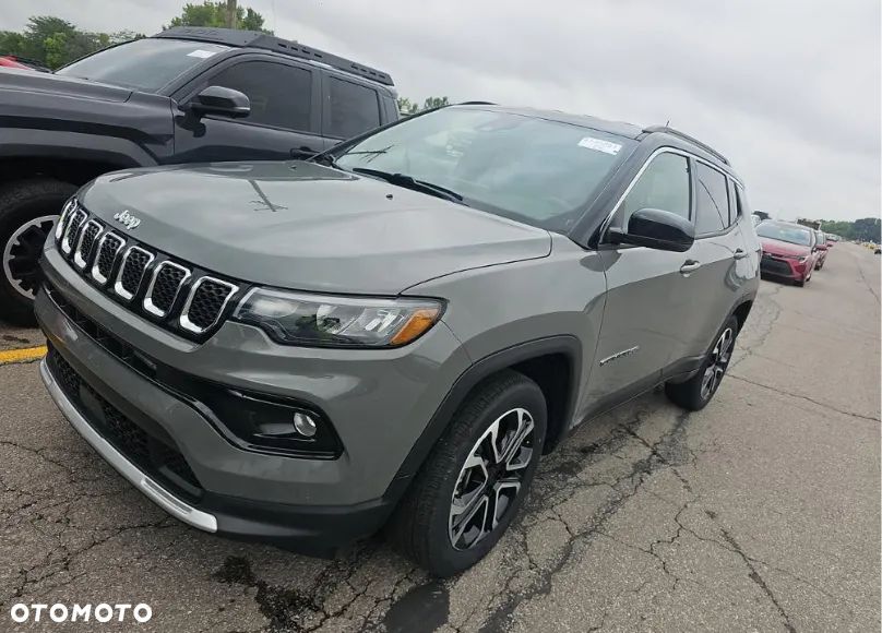 Jeep Compass - 1