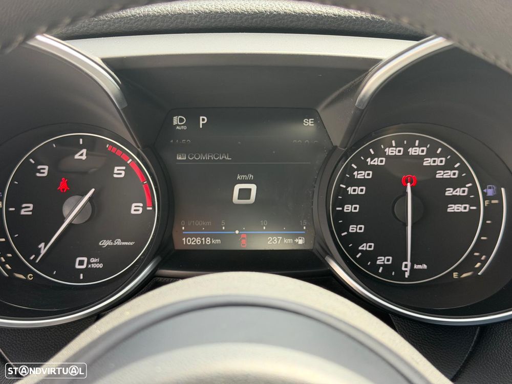 Alfa Romeo Giulia 2.2 D Super AT8 - 20