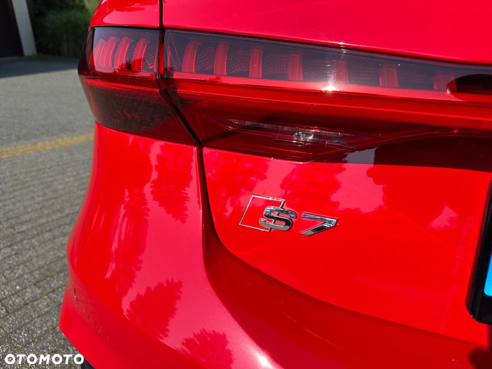 Audi S7 Sportback Standard - 16