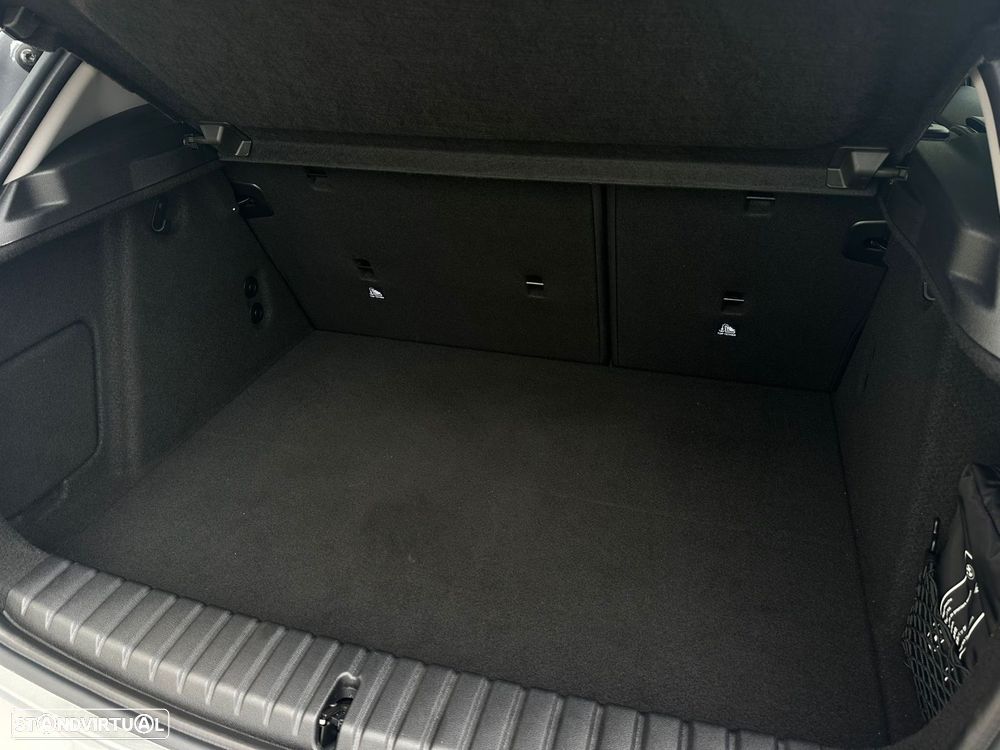 BMW 116 d Pack Desportivo M Auto - 10
