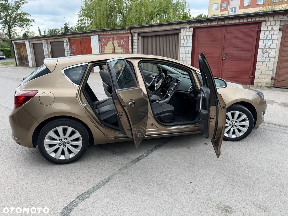 Opel Astra - 12