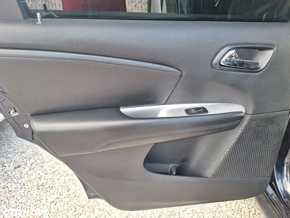 Fiat Freemont 2.0 Multijet Lounge AWD - 27
