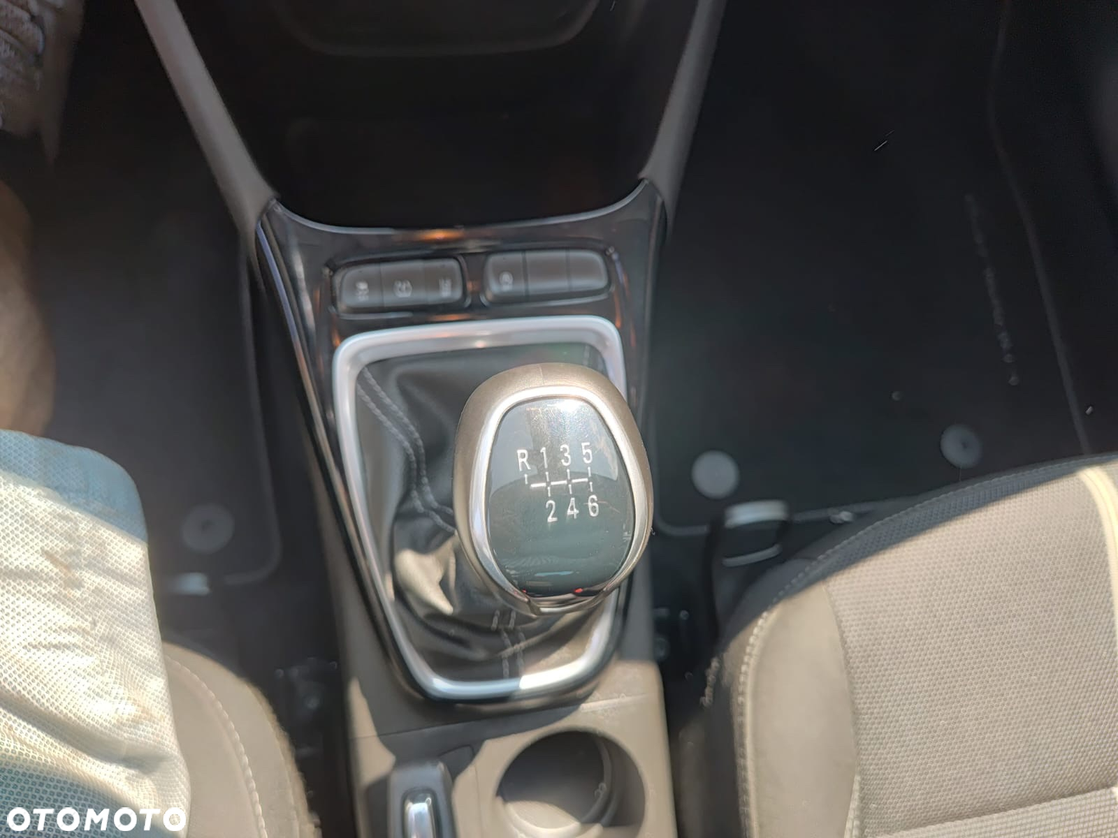 Opel Crossland X - 14