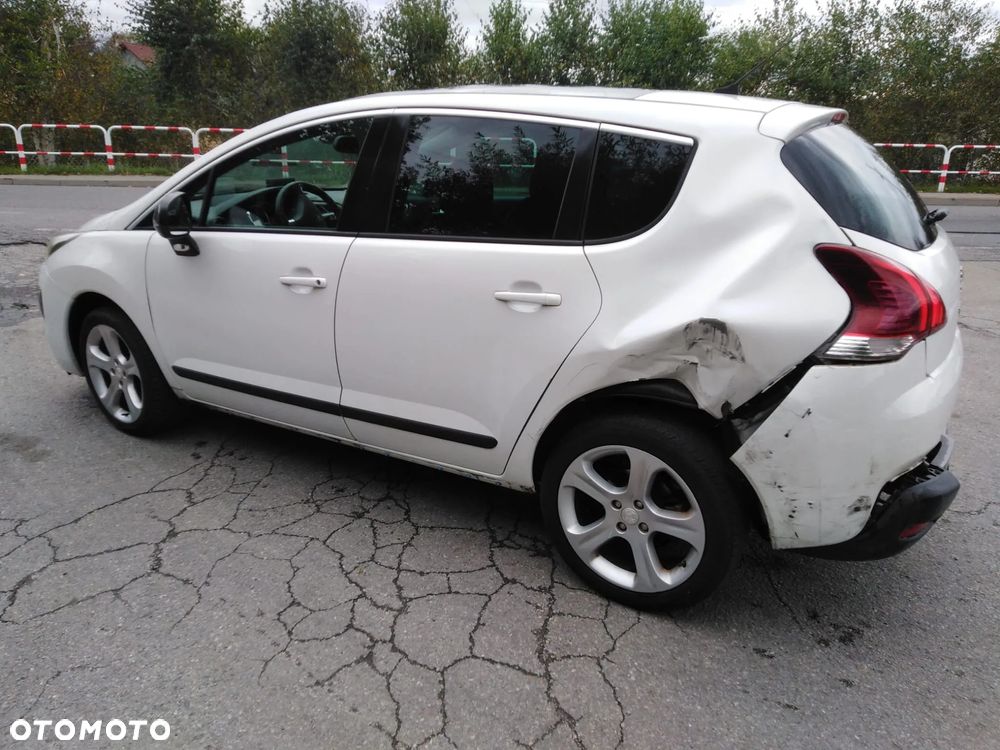 Peugeot 3008 HDi 115 Allure - 21