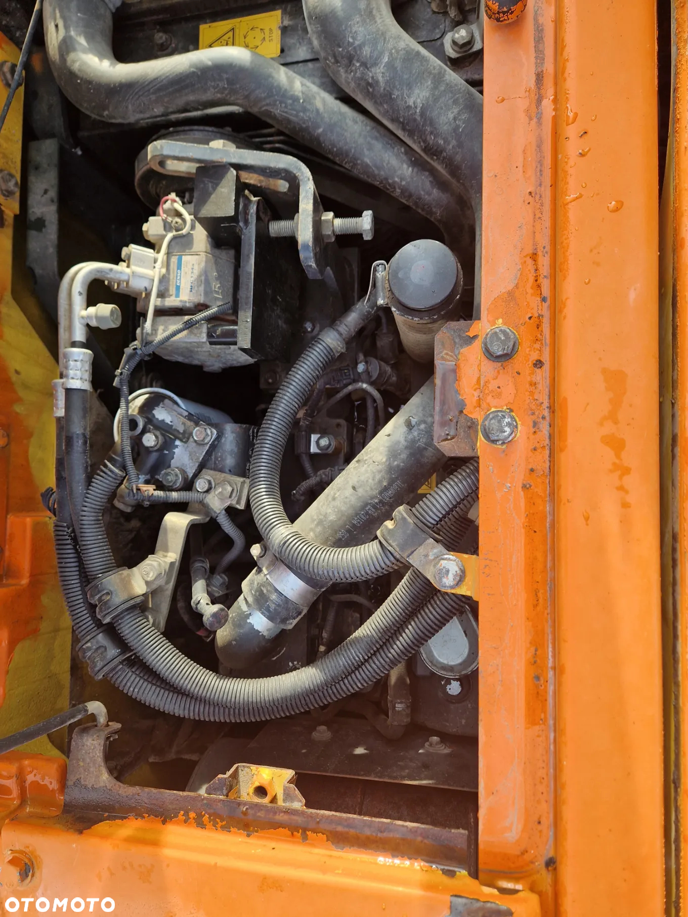 Komatsu PW118MR-8 - 18