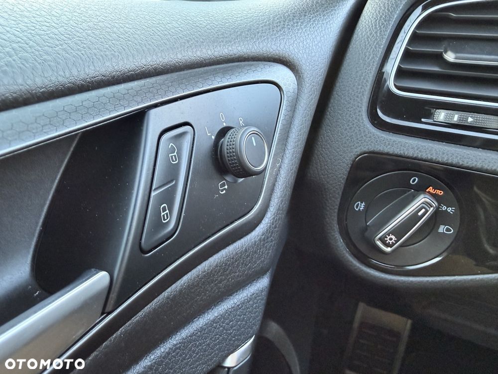 Volkswagen Golf GTI (BlueMotion Technology) DSG Performance - 26