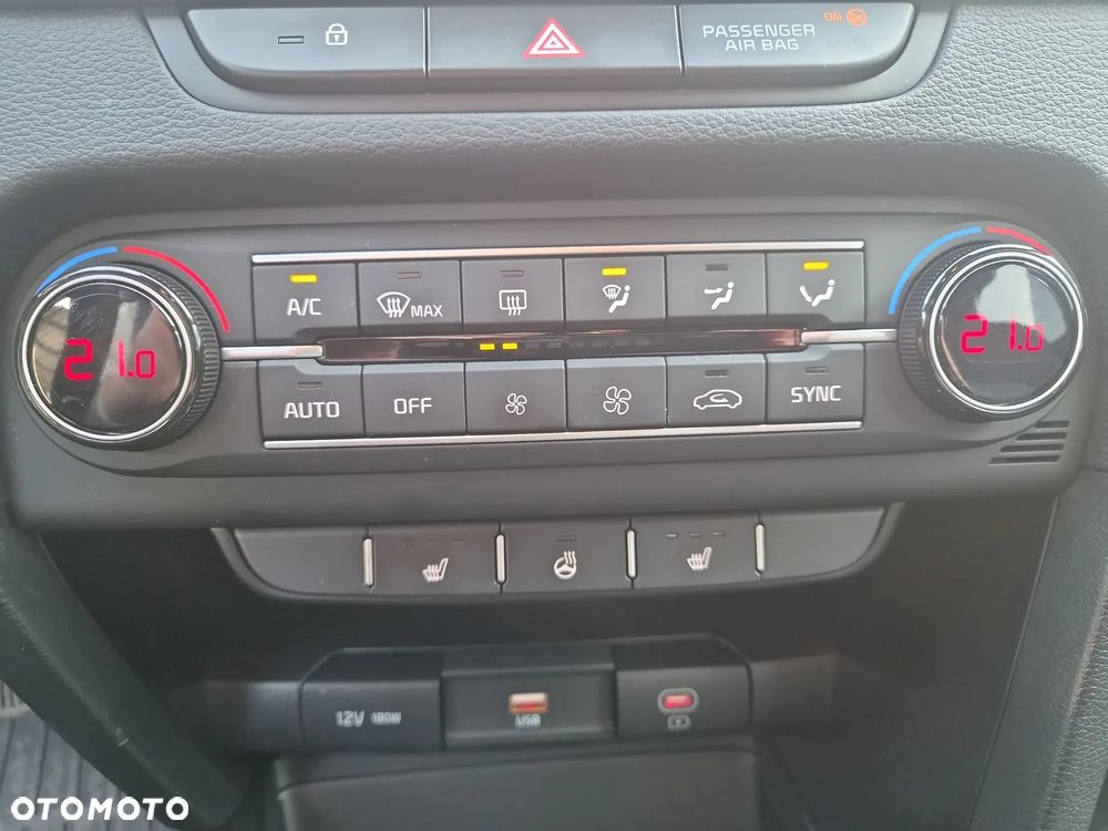 Kia XCeed 1.5 T-GDI M - 18