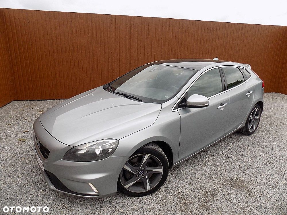 Volvo V40 D3 Drive-E R-Design Momentum - 2