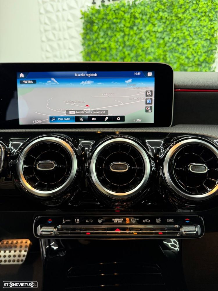Mercedes-Benz A 200 d 8G-DCT AMG Line - 11