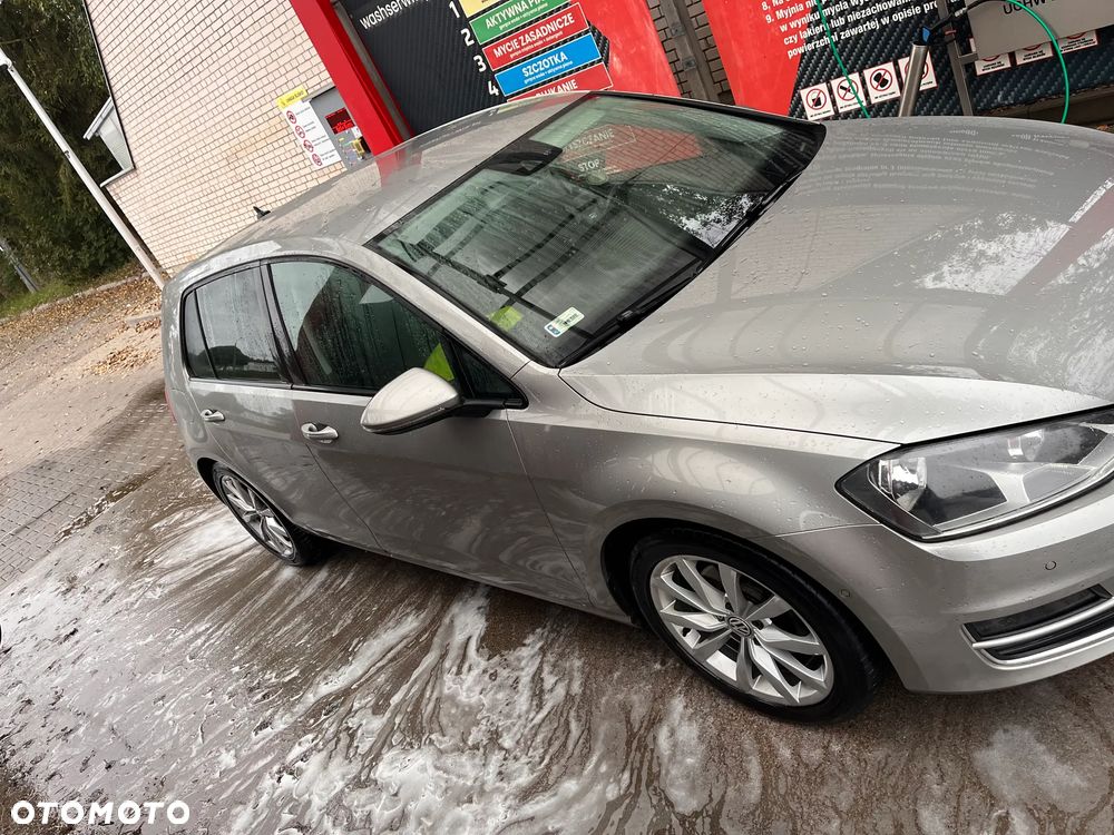 Volkswagen Golf 2.0 TDI BlueMotion Technology DSG Highline - 10