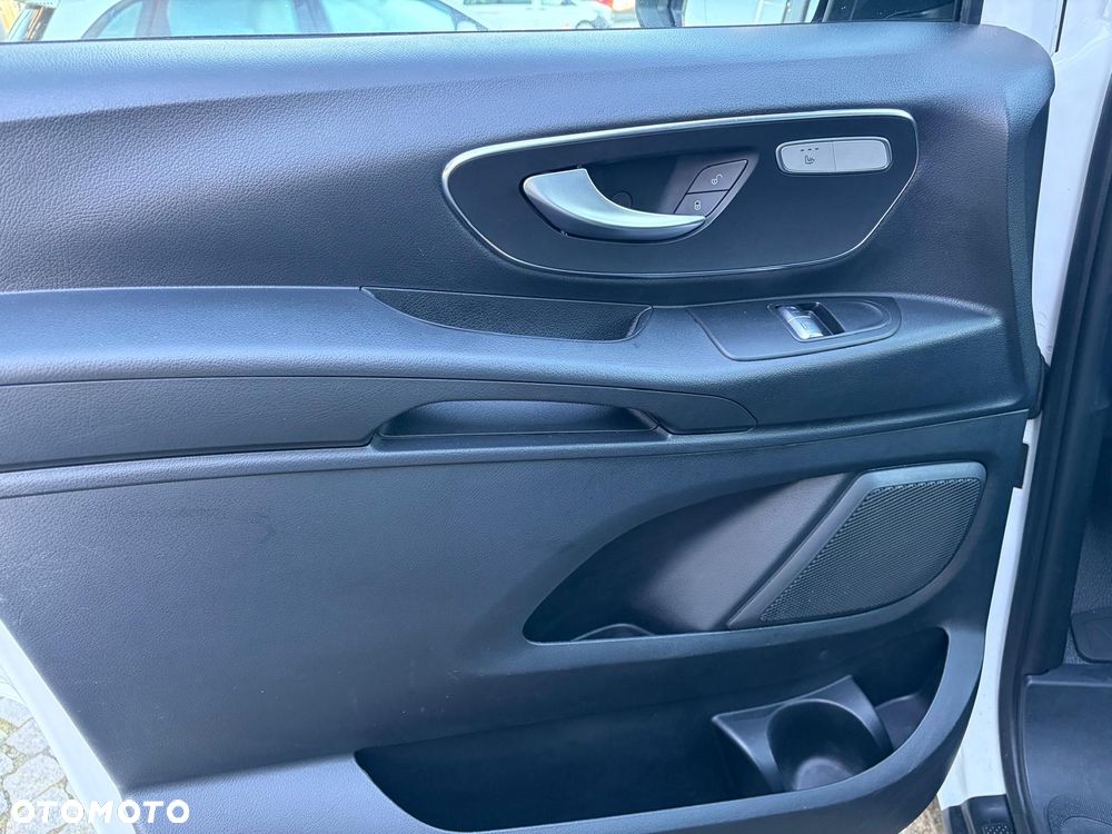 Mercedes-Benz Vito 114 Furgon - 11