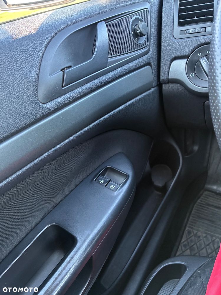 Skoda Octavia 1.6 Classic - 17