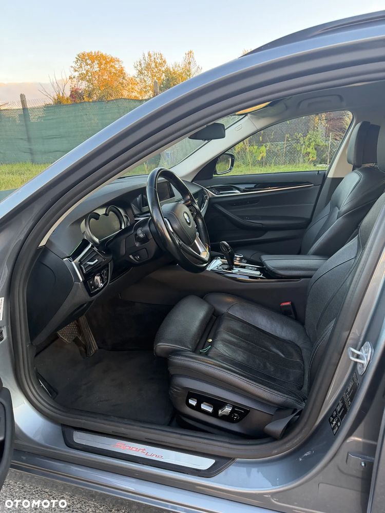 BMW Seria 5 520d xDrive Sport Line sport - 4