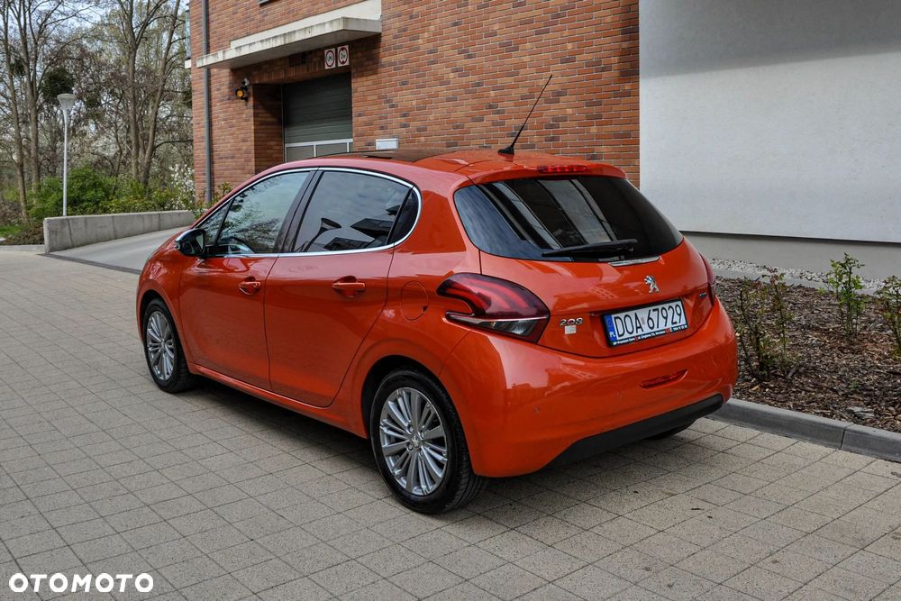 Peugeot 208 - 3