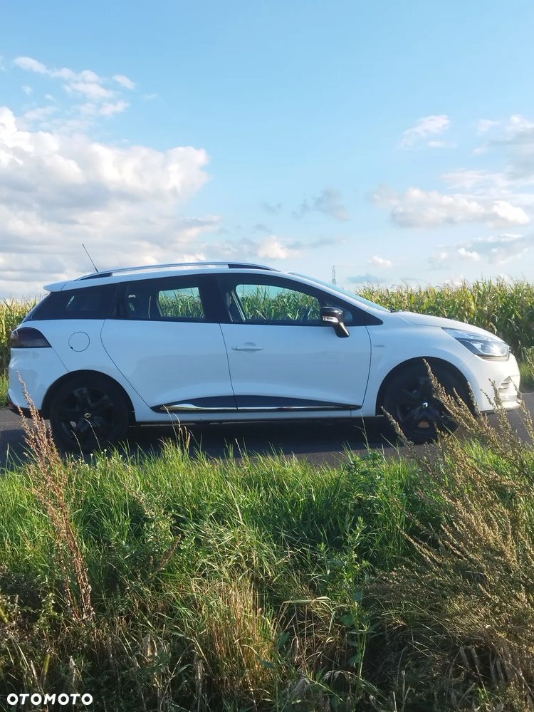 Renault Clio - 12