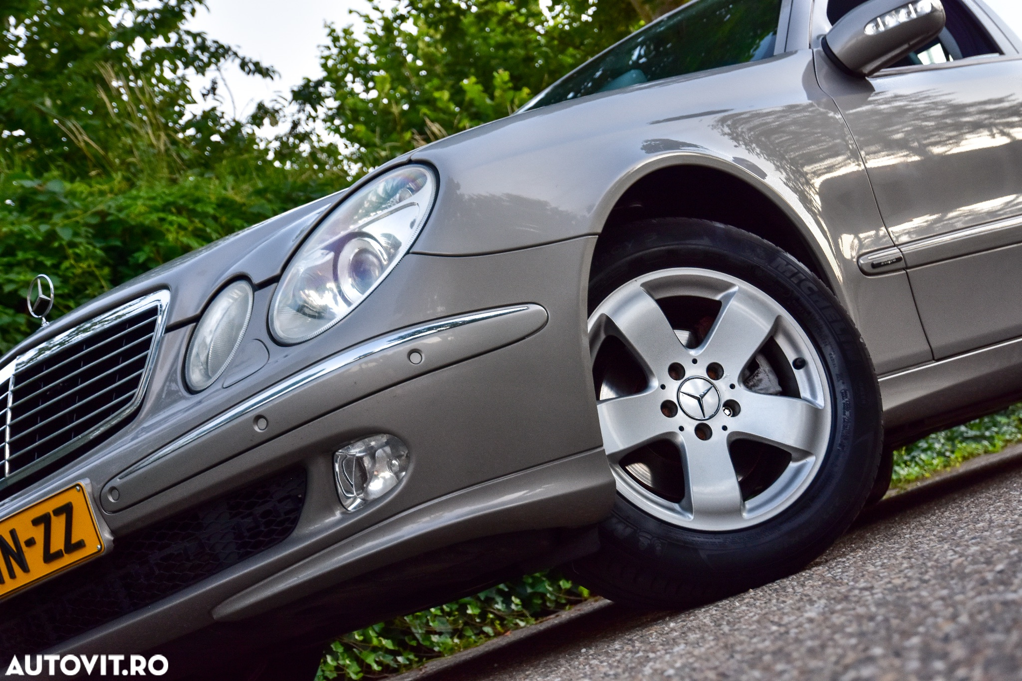 Mercedes-Benz E - 11