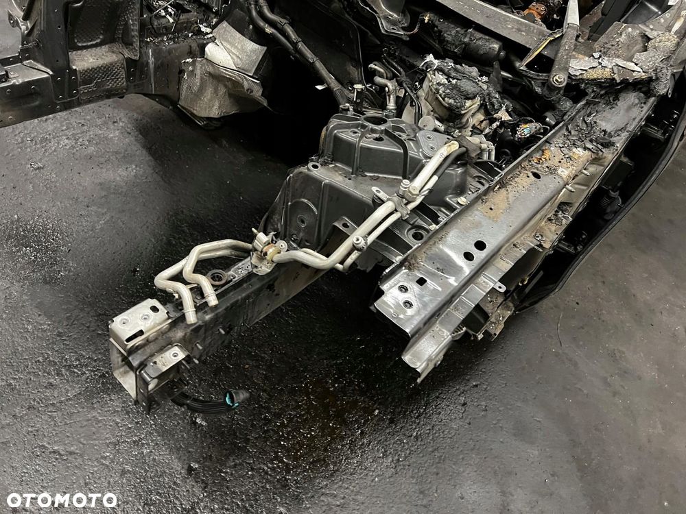 LEWY PRZÓD ĆWIARTKA PODŁUŻNICA FARTUCH PRÓG RANGE ROVER VELAR L560 - 2