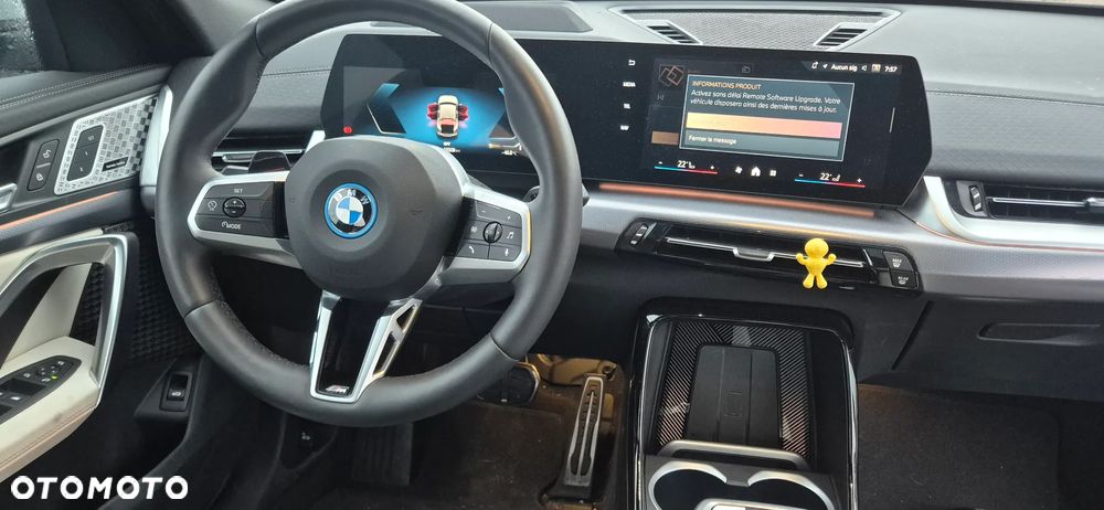 BMW iX2 eDrive20 66.5kWh M Sport Edition - 25