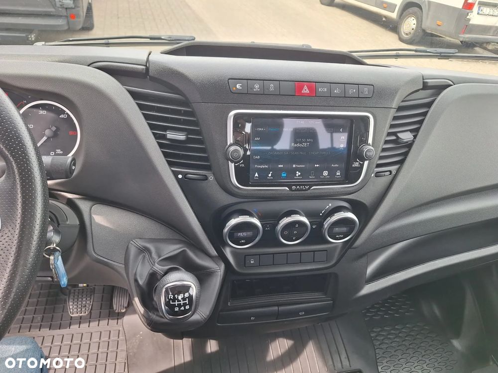 Iveco 35S18 Pomoc Drogowa Najazd Laweta Krajowy Ledy Nawigacja Poduszki Pomocnicze ! - 14