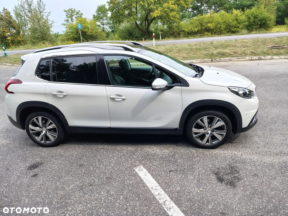 Peugeot 2008 1.2 Pure Tech Allure S&S EAT6 - 2