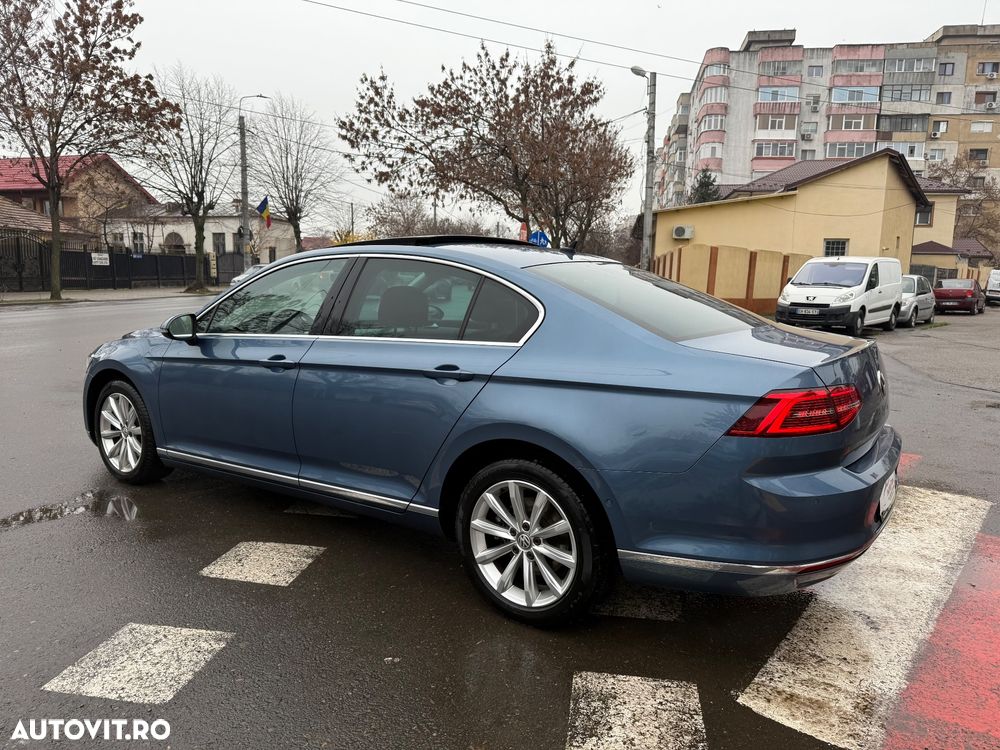 Volkswagen Passat Variant 1.6 TDI SCR DSG Business - 2