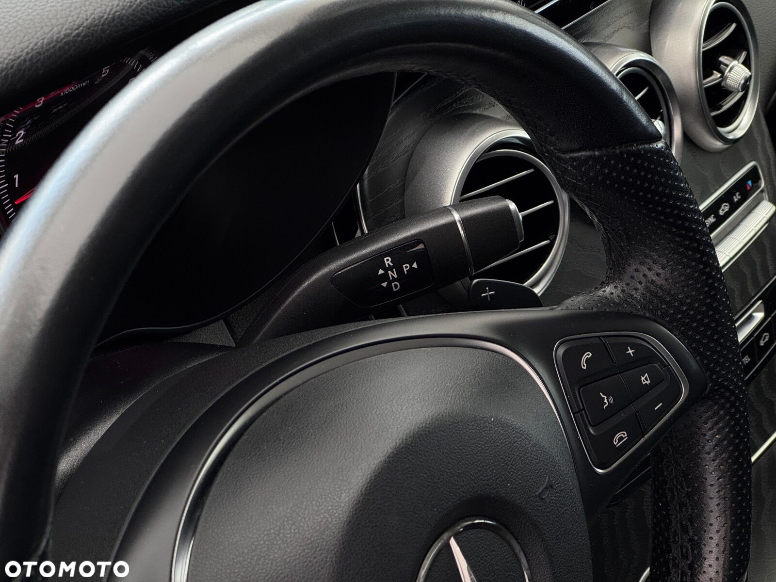Mercedes-Benz GLC 250 4-Matic - 9