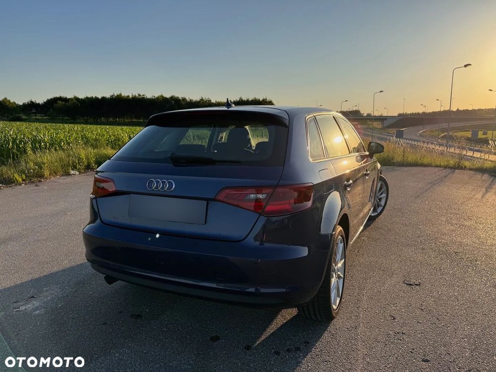 Audi A3 Sportback 1.6 TDI Ambition S tronic - 9