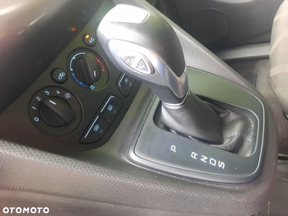 Ford Tourneo Connect Grand - 15